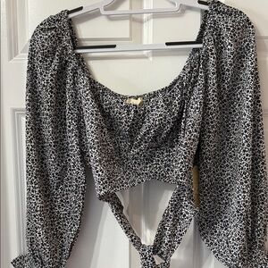 Black and White Leopard Print Women's Top